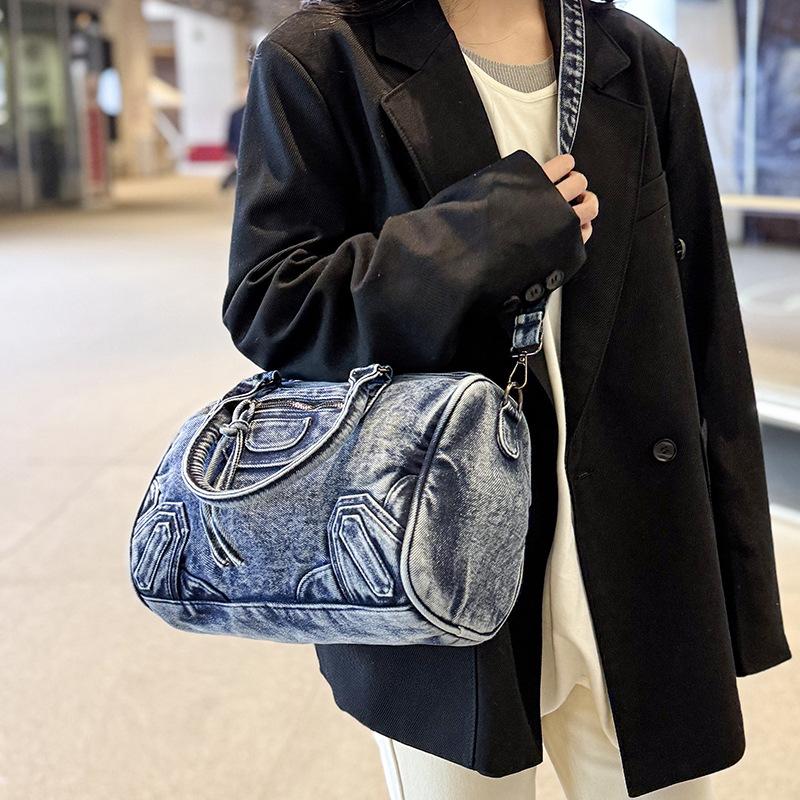 European and American Motorcycle Bag Handbag, Women's Retro Washed Denim Splicing, Flow Su Large Capacity Single Shoulder Crossbody Bag