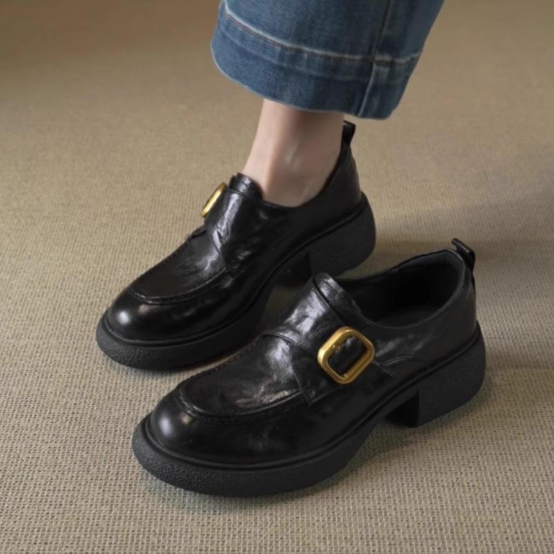 Retro-style Women's Thick-soled One-piece Platform High-heeled Leather Shoes Devotion