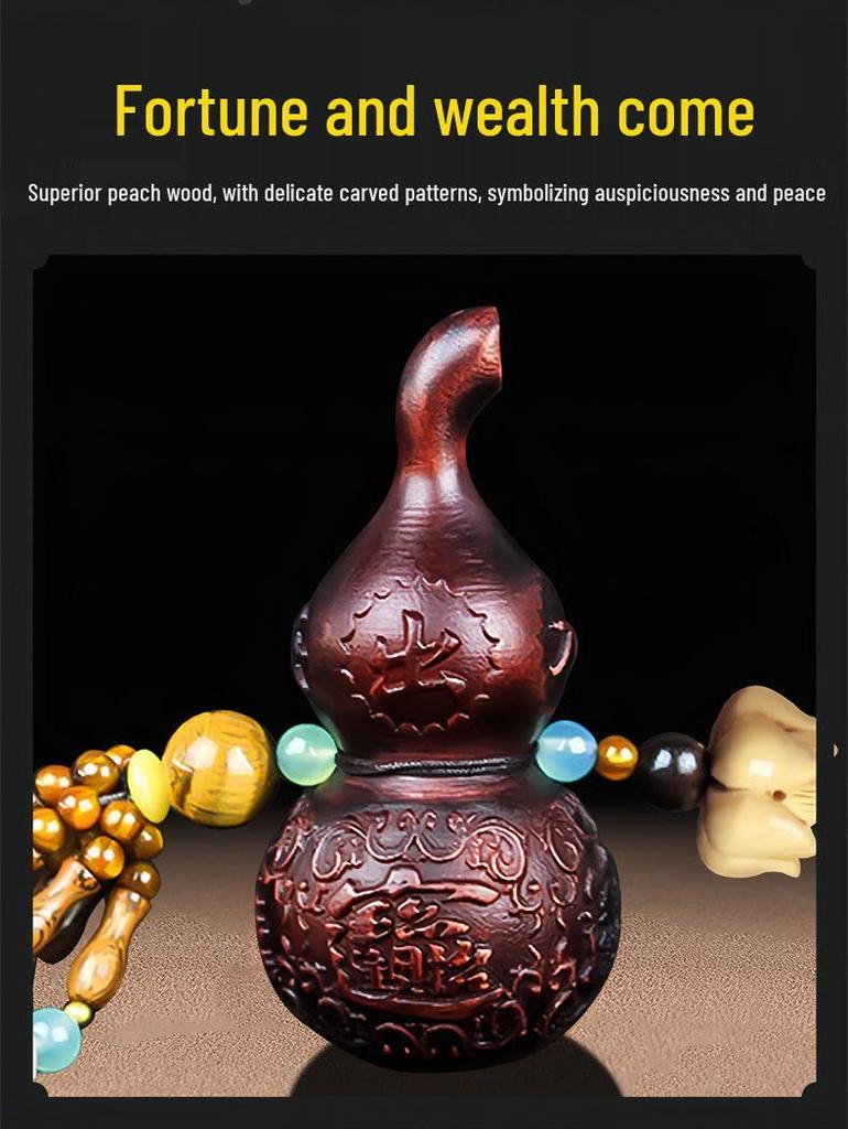 Peach Wood Gourd Car Pendant - Rearview Mirror Hanging Ornament for Safe Travel.