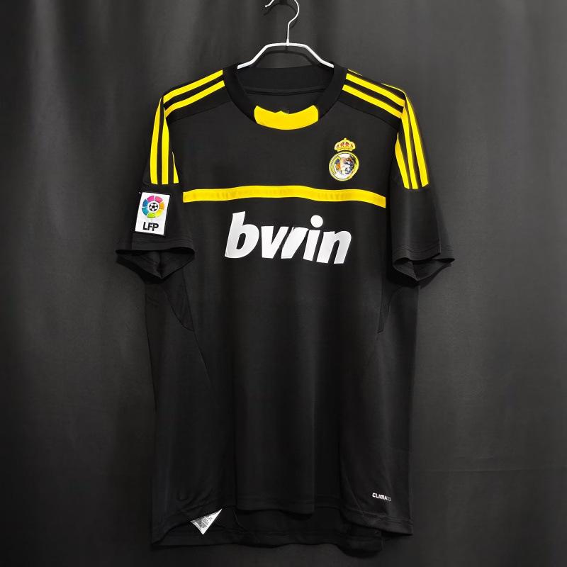2006/07 season AC Milan home and away jersey No. 22 star KAKA retro jersey Barcelona short sleeve