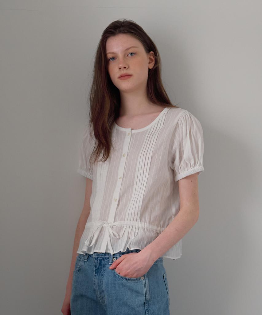 BUT'TON [10Th]Doby Pleats Blouse (Ivory)