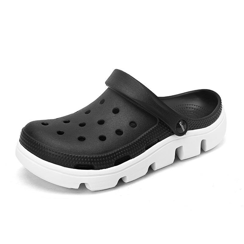 Couple sandals are comfortable and versatile for summer travel, breathable, wear-resistant and non-slip, six-color optional hole shoes