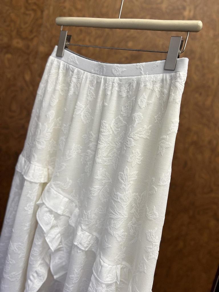 AS Designer 2026 Spring Irregular Dark Jacquard Ruffle Lace Skirt