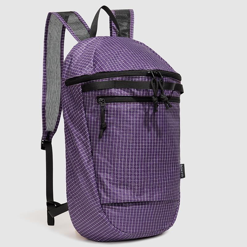 Leichter Rucksack mit Gittermuster für Damen und Herren mit mehreren Fächern – kompakter Alltagsrucksack für Schule und Stadtverkehr