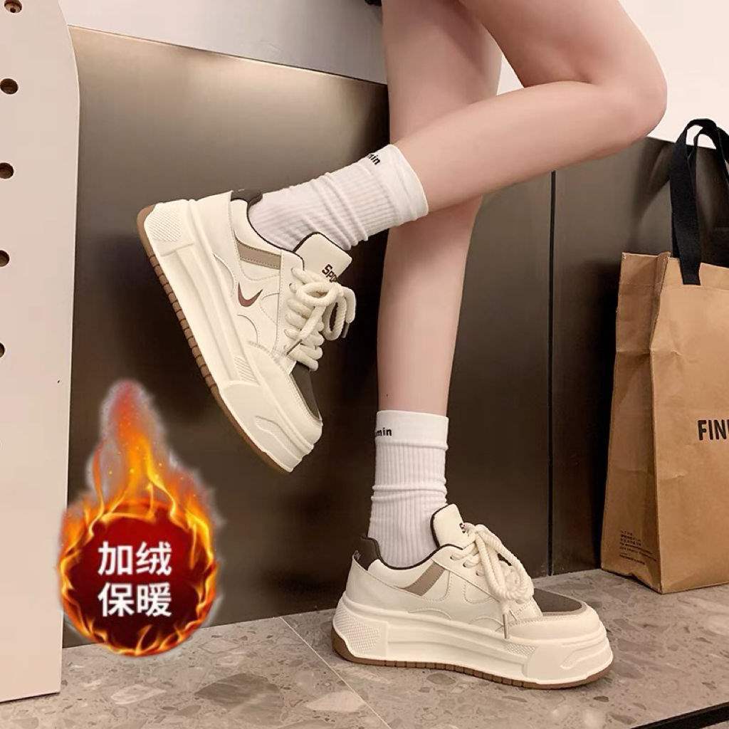 Fleece Little White Shoes Autumn and Winter Platform Sports Baseplate 2025 Board Shoes Versatile Niche New Ins Casual