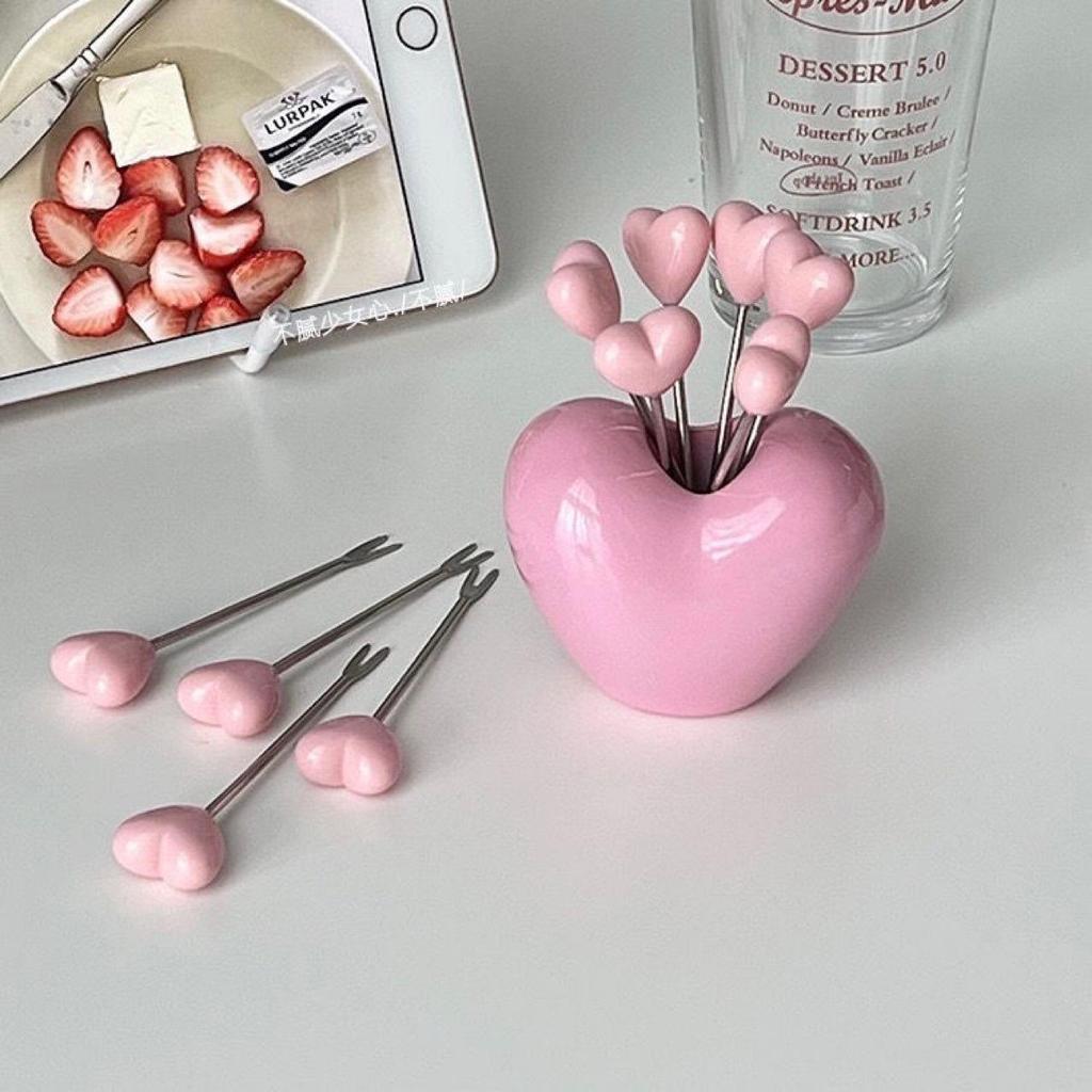 Zestaw widelczyków deserowych ze stali nierdzewnej w kształcie serca - Uroczy dwuzębny design do ciast i owoców