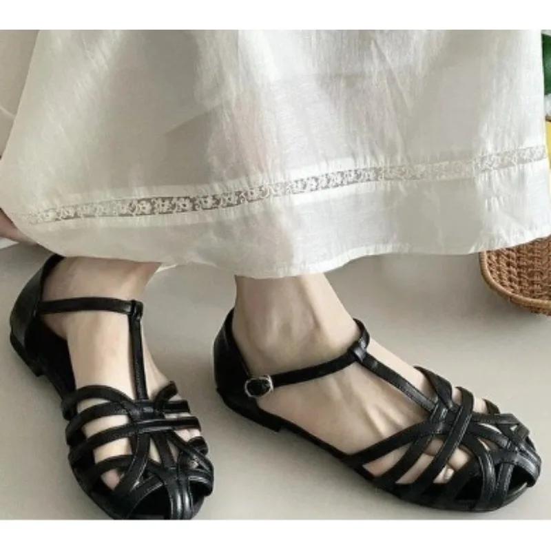 Summer New Style Popular Cross Strap Flat Sandals Women Round Toe Ankle Buckle Hollow Casual Roman Sandals Zapatos De Mujer