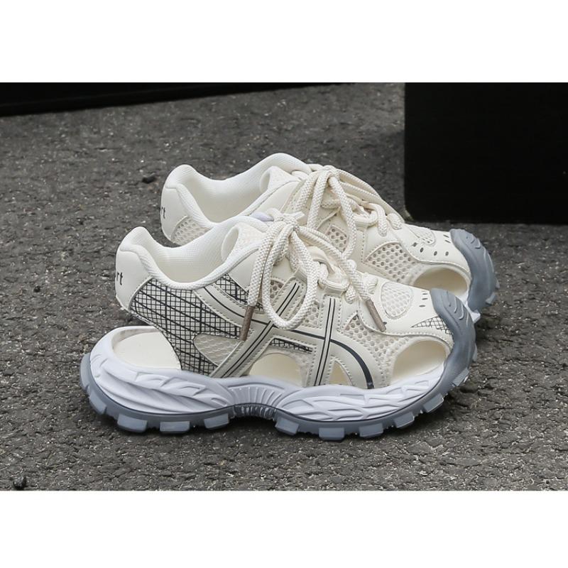 Nuovi Sandali Chiusi Estivi per Bambini - Scarpe Sportive Traspiranti in Rete Traforata per Ragazzi con Suola Morbida e Stile Chunky Dad Shoe