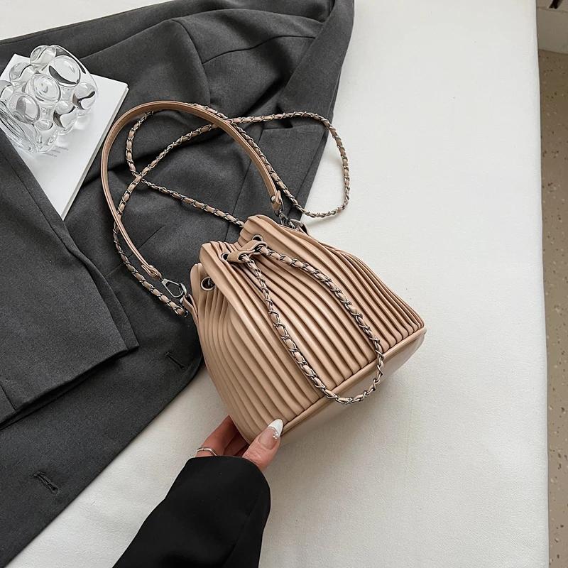 Black Bag For Women Fashion Pleated Strape Design Shoulder Bag Trend Drawstring Bucket Crossbody Bag Lady Pu Leather Bag Brand