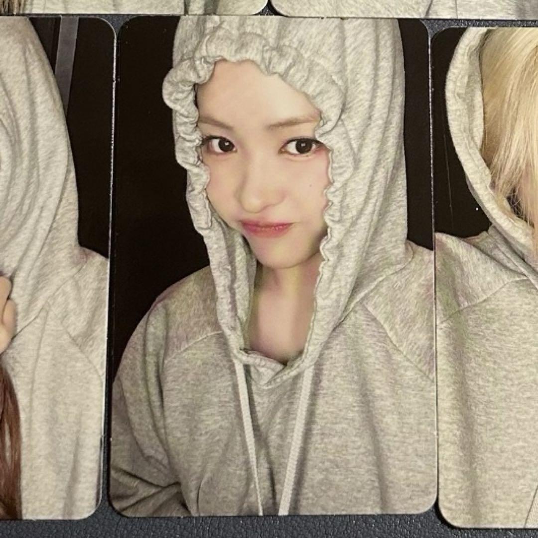 

[USED] itzy Ryujin GOLD makestar Yonton limited edition food trading card