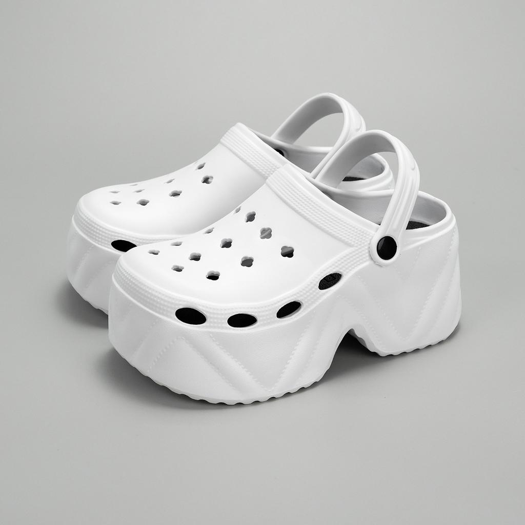 Fashion Women Platform Slippers Flower DIY Garden Clogs Summer Shoes Woman Thick Bottom Soft EVA High Heel Sandals Girls Beach Slides