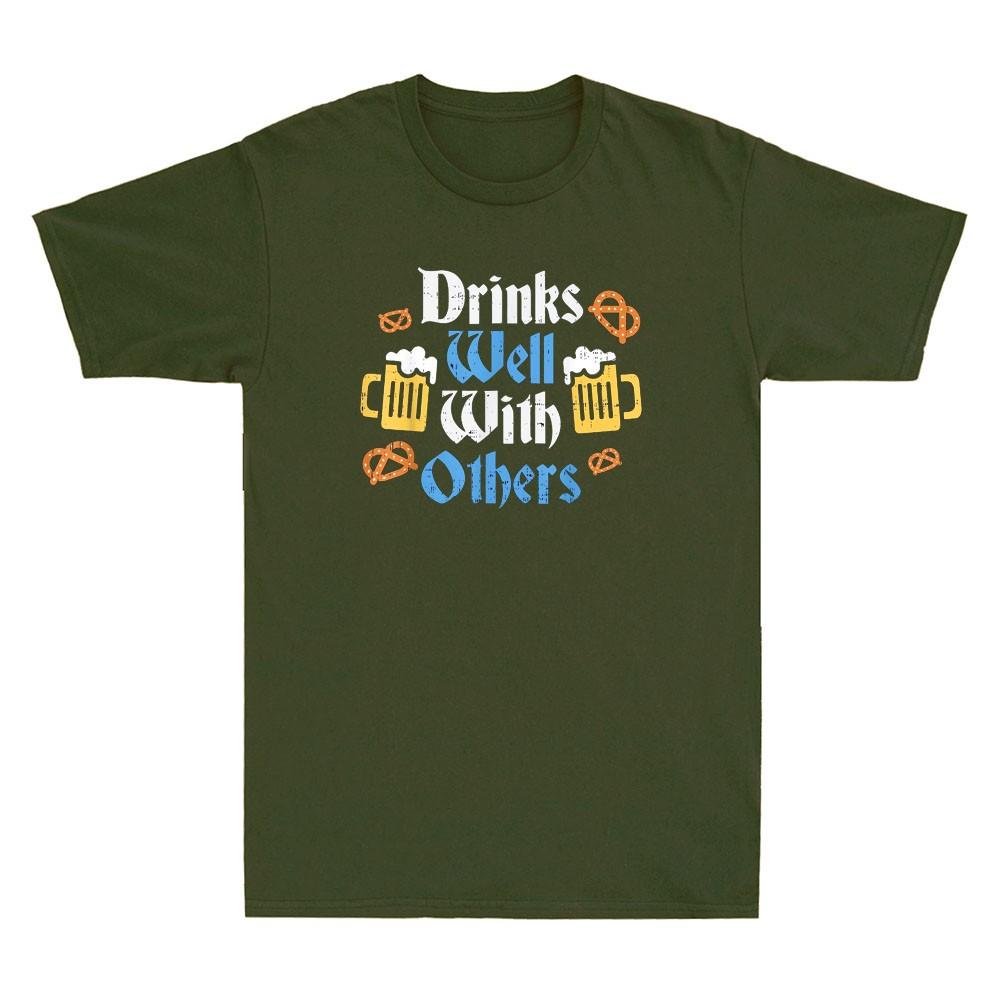 Drinks Well With Others Funny Oktoberfest Drinking Quote Vintage Unisex's T-Shirt