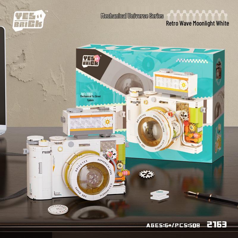Educational Retro Camera Building Blocks: Compatible with Lego, Fun High-Block Toys for Boys & Girls, Perfect as Desktop Ornaments