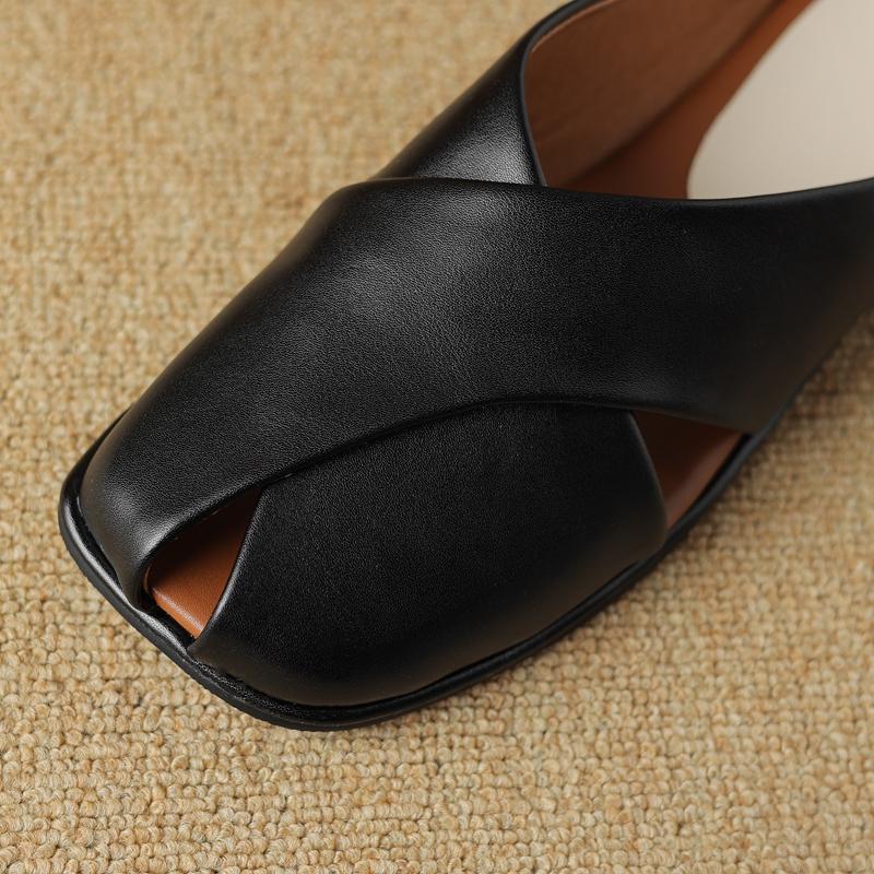Fashion Women's New Spring/Summer Square Headed Cross Comfortable Low Heel Large Headed Muller Slippers