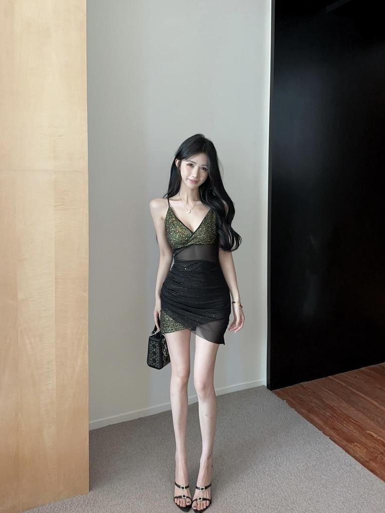 Chic Deep V-Neck Spaghetti Strap Bodycon Dress for Women - Slim-Fit Nightclub Mini Skirt