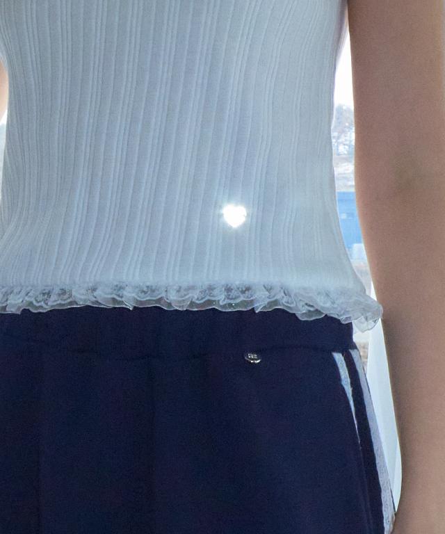 RONRON Lace Frill Slim Crop Pleats T Shirt White