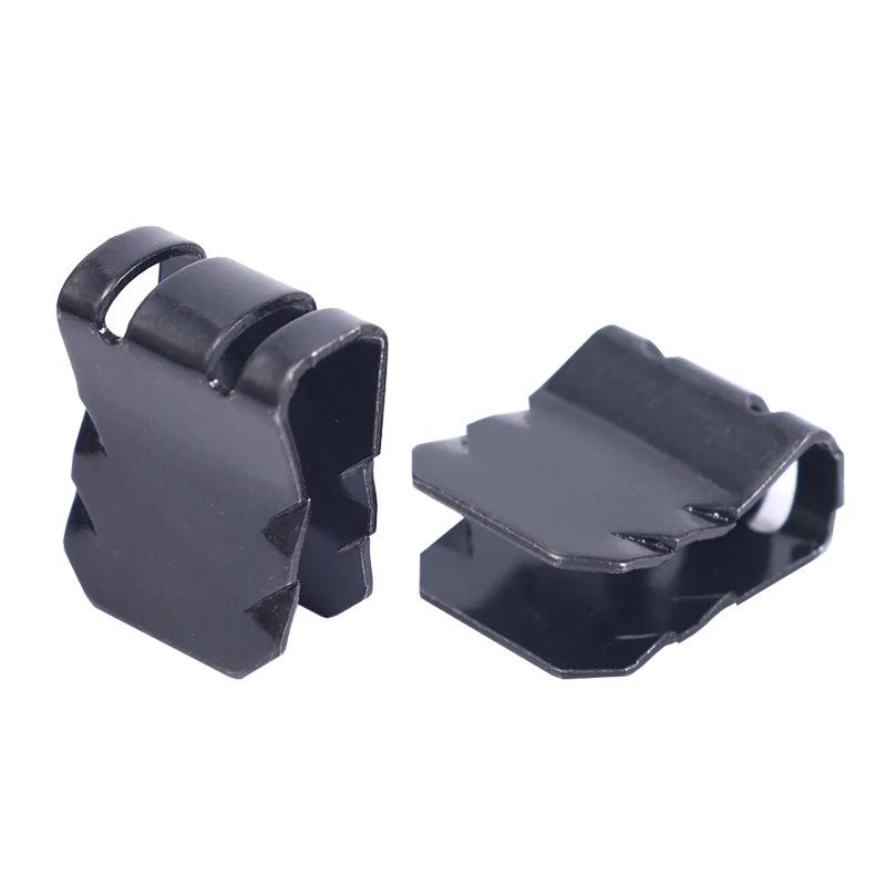 U-förmige Klippschließe für Kotflügel am Motorschutz