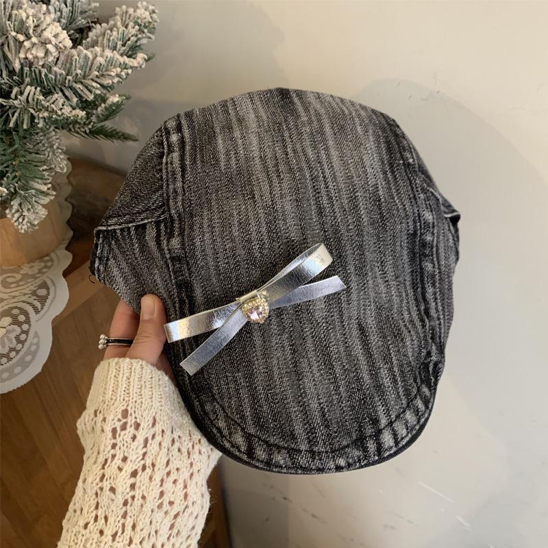 

Trendy Comfortable And Denim Beret Hat For All Genders With Beautiful Butterfly Knot For Seasonal Style чорний