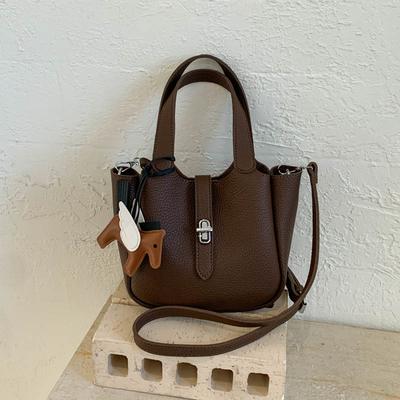Bucket Bag with Large Capacity, High-end and Niche Design, Single Shoulder, Underarm Crossbody Bag