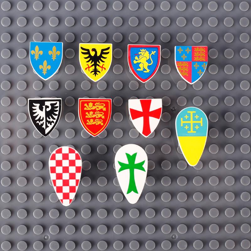 Medieval Castle Knight Figures Weapon Building Blocks Military Army Soldier Flag Shield Cloak Legion Accessories Bricks Toy Gift