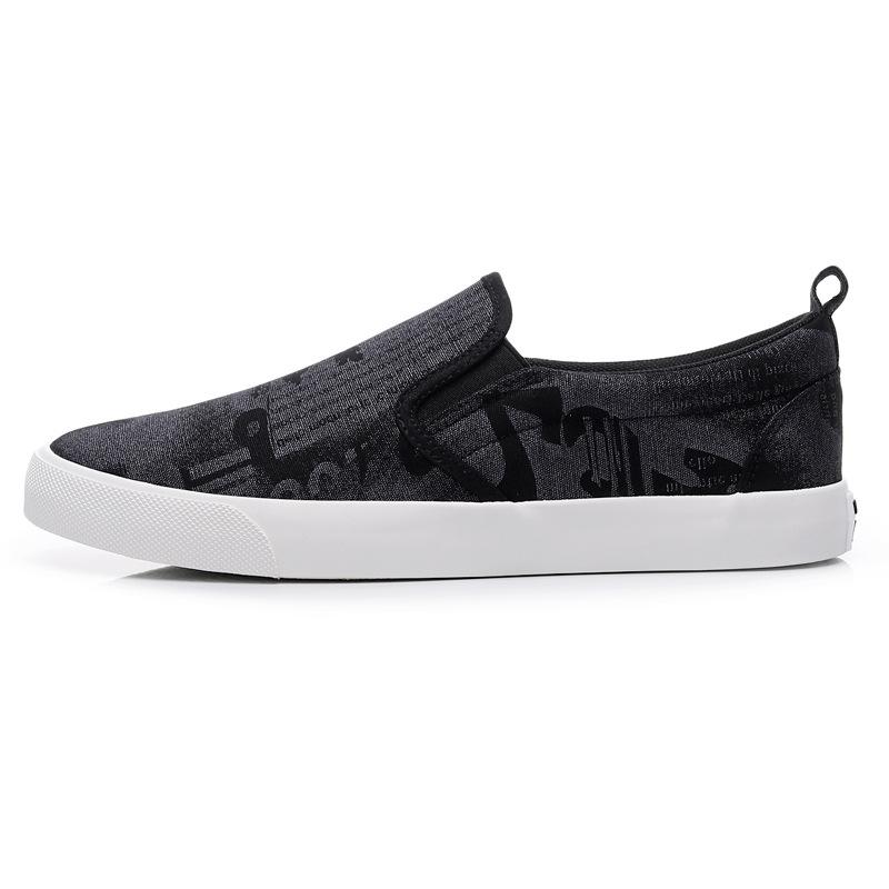 New Spring Autumn Men's Vulcanized Shoes Korean Style Black Breathable Casual Slip-On Canvas Shoes Loafers Men Sneakers