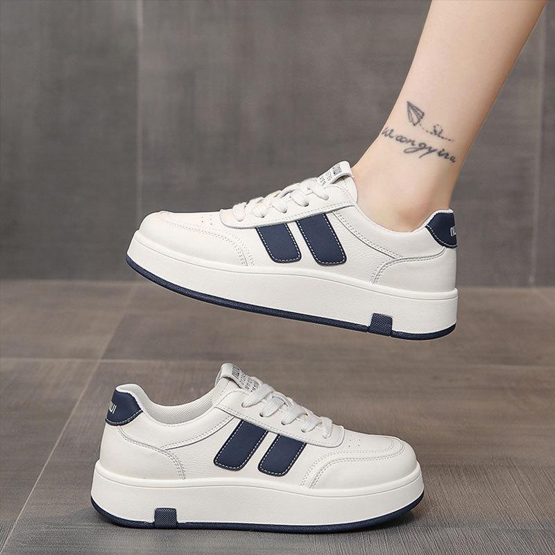 Stepping on shit leather little white shoes women's 2025 new popular autumn versatile flat-soled student soft-soled sports board shoes