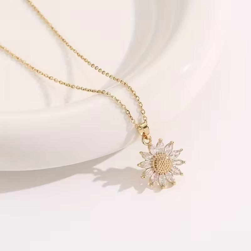 Jardme Stainless Steel Sunflower Necklace with Gift Box For Women Daisy Pendant Necklace with Sunflower Gift Box Women Jewelry