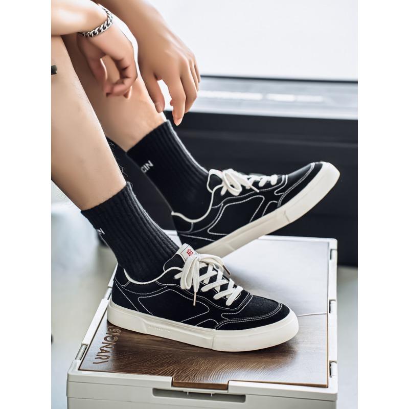Men's Casual Board Vulcanized Canvas Black New Students Comfortable Non Slip Shoes Solid Color Sports Shoes Outdoor Red