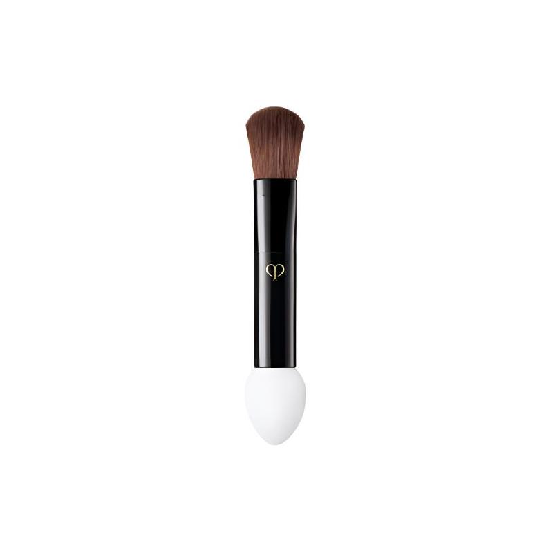 CPB Skin Key Small Eyeshadow Brush Blending Details Small Eyeshadow Brush коричневый