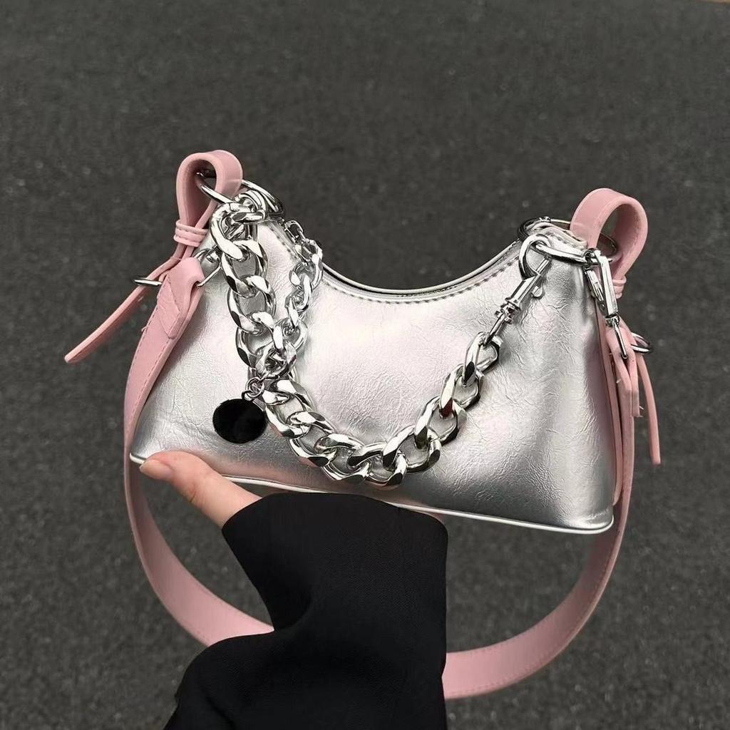 Korean Niche Design Bag Women'S Spring Fashion Small Bag High-End Sense Versatile Shoulder Messenger Bag