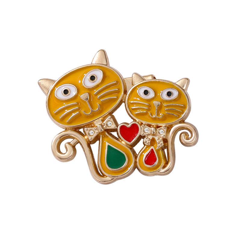 1PC Cat Brooch Cartoon Two Cats Cute Zinc Alloy Versatile Pin Buckle Clothing Accessories Diamond Inlaid