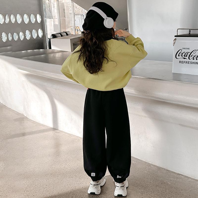 Girls' Versatile Black Sweatpants - Spring/Autumn Style, Loose Fit Casual Pants for Middle and Big Kids
