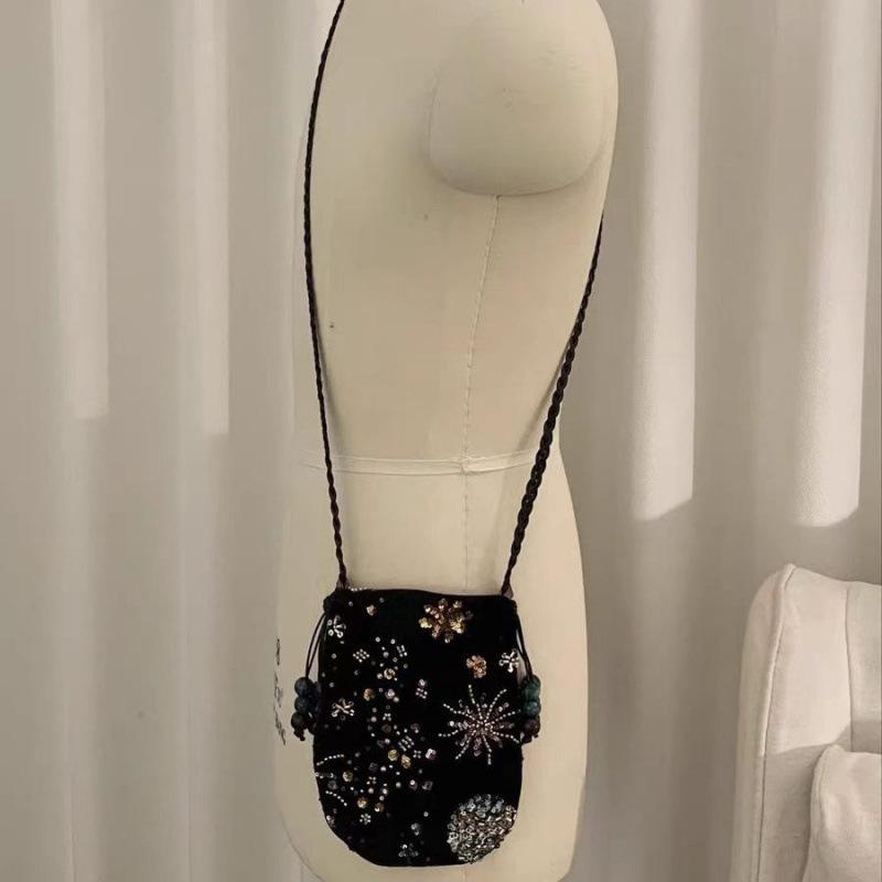 Novo design de nicho feito à mão com miçangas, segmento versátil, requintado, alça de ombro tecida brilhante, bolsa tiracolo de ombro único