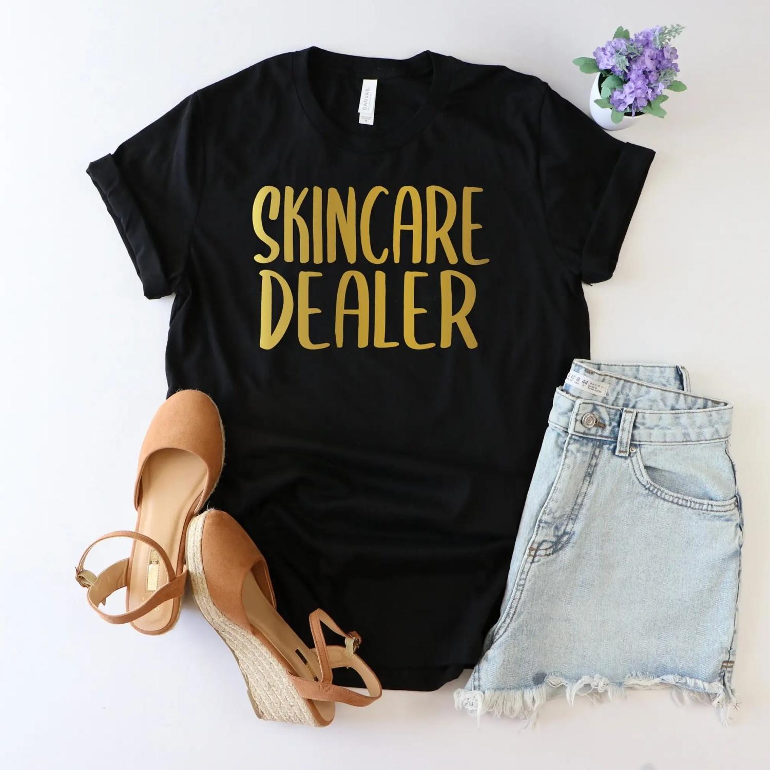 Футболка Дилера Косметики Эстетист Т Дерматолог Т Дерматология Визажист Т S чёрный