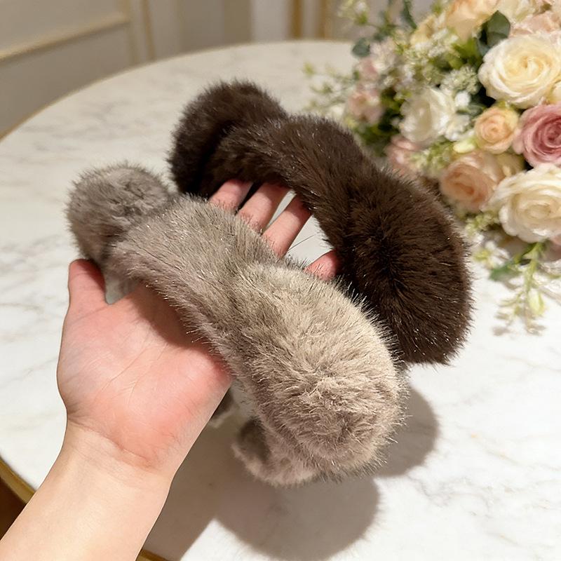 Adorable Plush Bear Headband for Women - 2025 Edition, Perfect Hair Accessory for Washing Face.