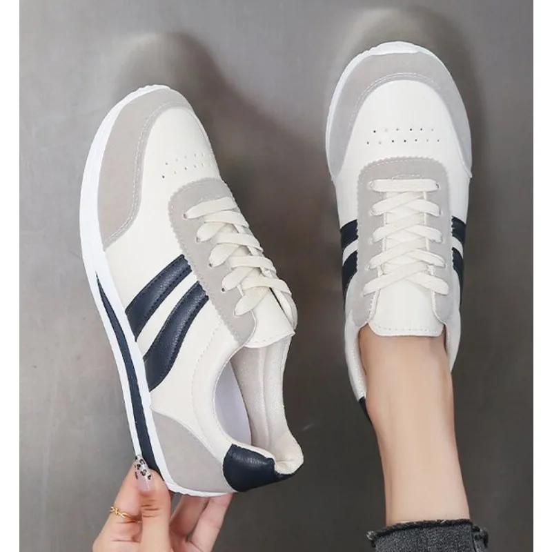 New Women Casual Walking Shoes Flat Lace Up Leather Fashion Flat-Bottomed Female Sneakers Vulcanized Shoes Plus Size 42