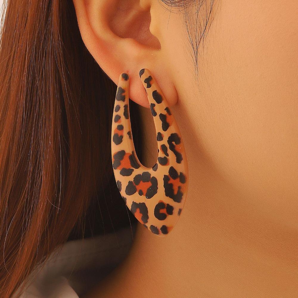 New Exaggerated Personality Leopard Print Oval U-shaped Dangle Earrings for Women Vintage Wild Temperament Stud Earrings Jewelry