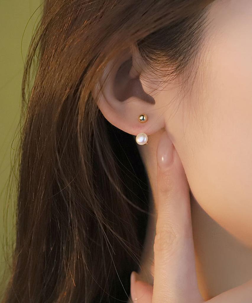 Heita Sevrin Gold Pearl Earrings