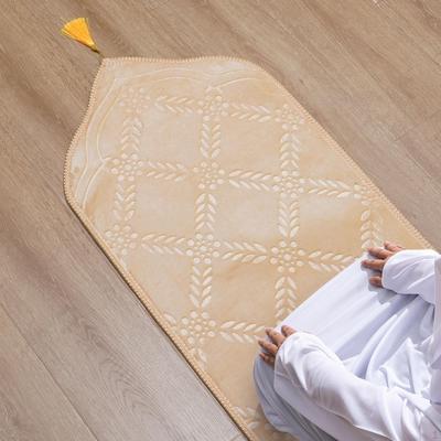 Prayer Rug for Travel with Tassels Traditional Islamic Mat Men Women
