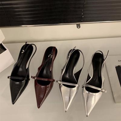 Rote High Heels, Sandalen mit spitzer Zehenpartie, Feenschuhe, schwarze Frühlingsschuhe, temperamentvolle Schuhe für die High Society, spitze Schuhe mit spitzer Zehenpartie, einzelne Schuhe