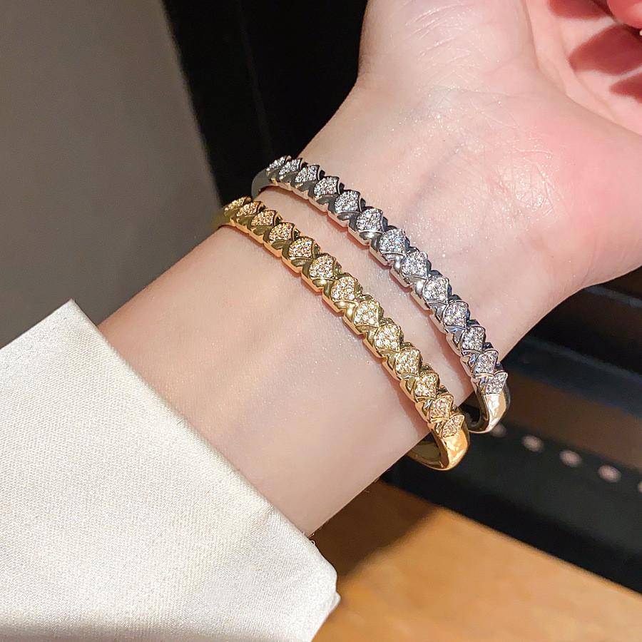 Copper Zirconia Fan Shaped Bracelet Elegant Geometric Jewelry For Fashion Ol
