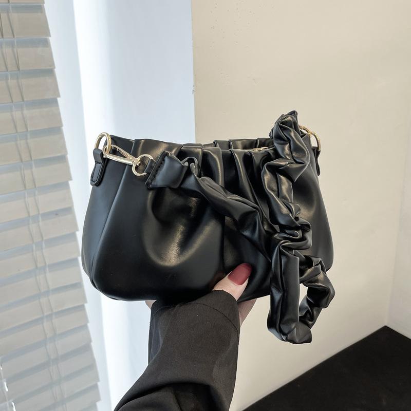 

Женская однотонная сумка-мешок Cloud Pack на молнии для отдыха, наплечные сумки из искусственной кожи, квадратная сумка через подмышку One Size