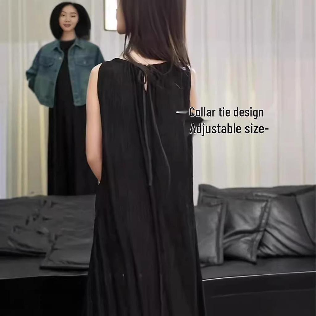 Elegant 2026 French Summer Pleated Tank Dress for Women - Casual, High-End Long Vacation Wear