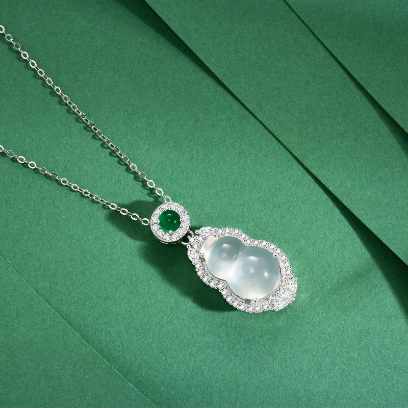 Gourd necklace women's light luxury niche flash diamond Guochao retro new Chinese style necklace