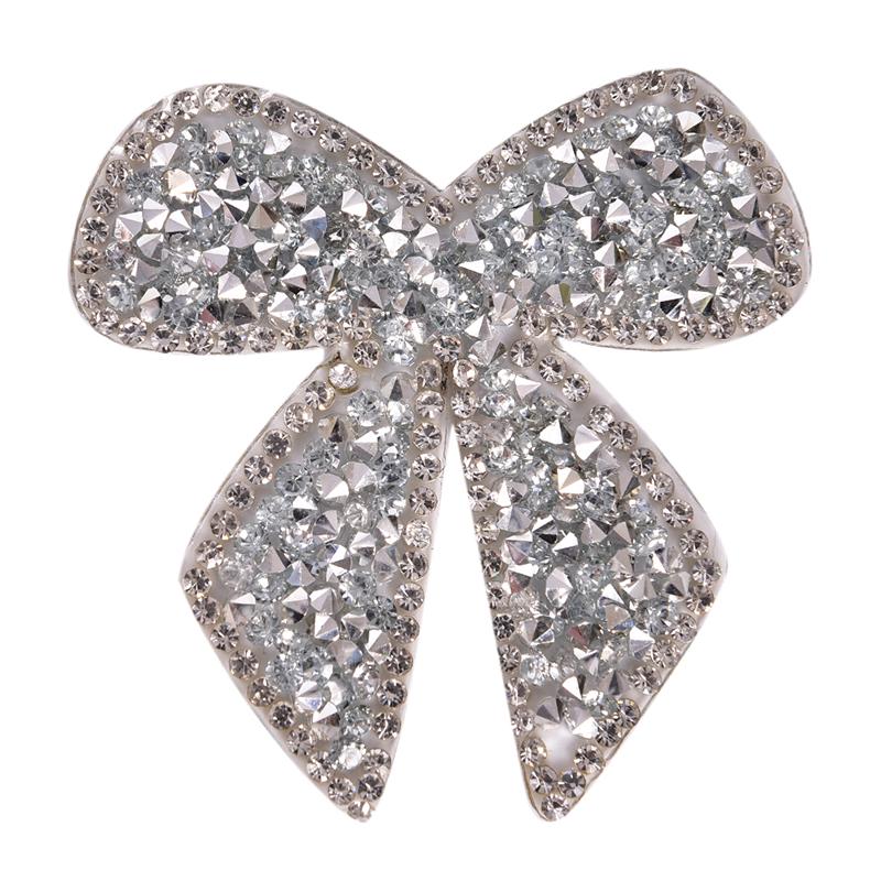 

Вышитая нашивка-бант пришивная аппликация для джинсов 6cmx6cm серебряный