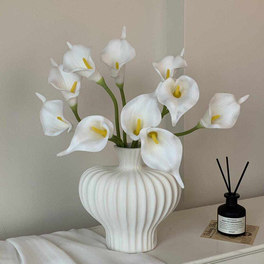 High-End Realistic White Calla Lily Artificial Flower Arrangement for Indoor Decoration - Perfect for Living Room or Dining Table