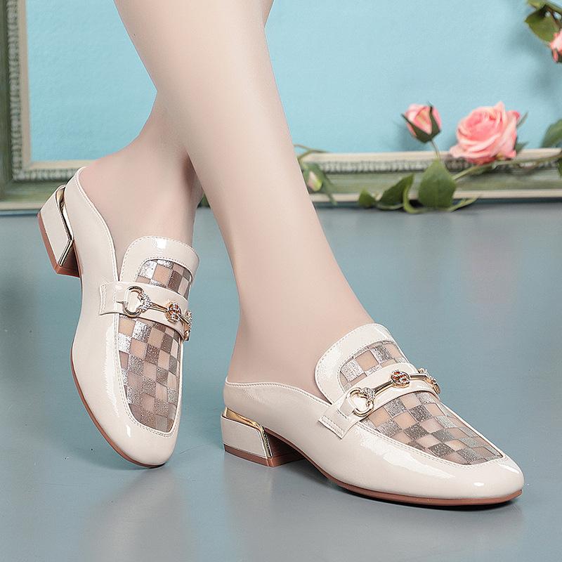 

Модные женские элегантные черные туфли из мягкой искусственной кожи на квадратном каблуке для весны и лета, роскошные брендовые полые стразы, сплошной цвет 41(Foot25.5cm)