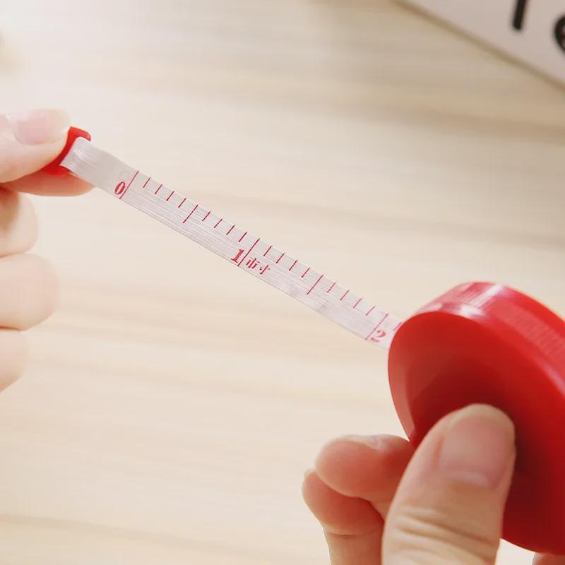 Niedliches 1,5 m Mini-Kunststoffmaßband - Automatisches einziehbares weiches Maßband für Kleidung