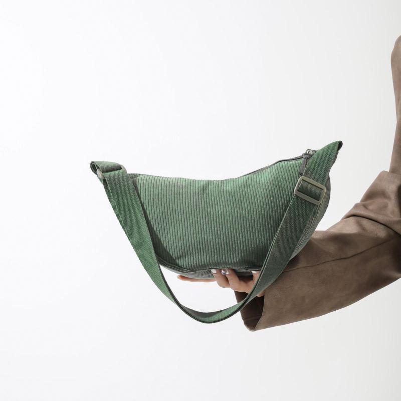 Corduroy Duffelbag im Urban Style mit Reißverschluss für den täglichen Gebrauch