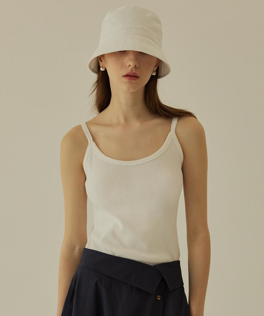 Manggomaenipeullijeu Basic Bucket Hat